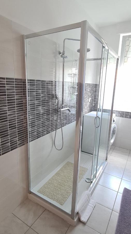 B&B Regina Busto Arsizio Esterno foto