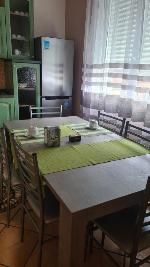 B&B Regina Busto Arsizio Esterno foto