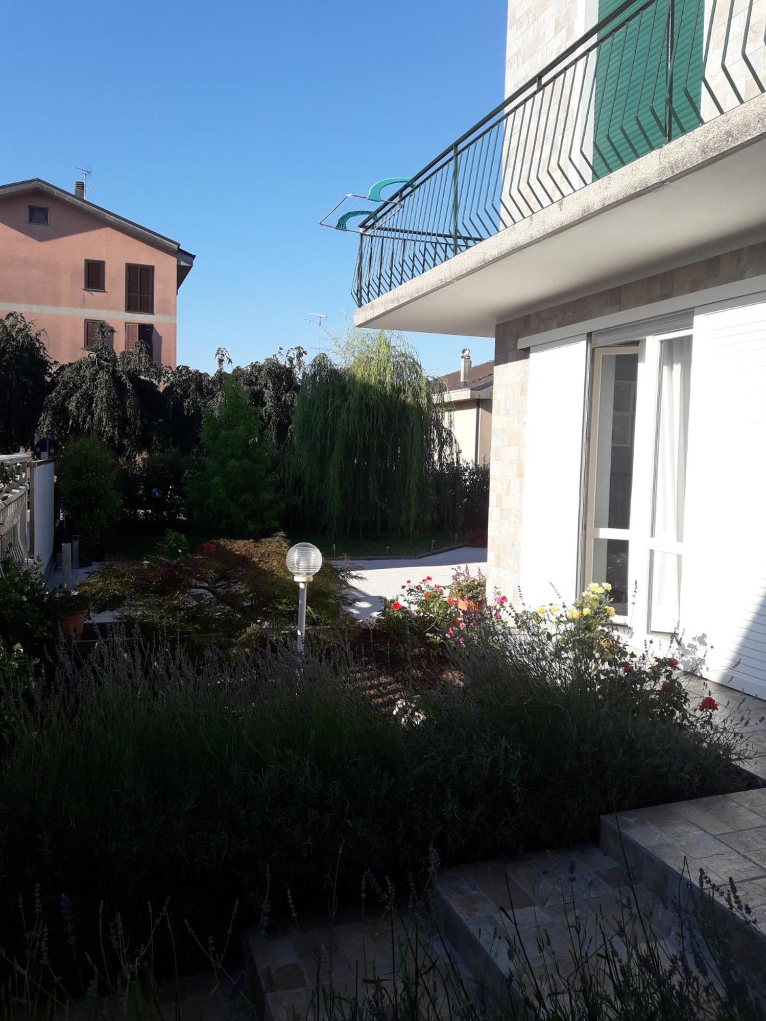 B&B Regina Busto Arsizio Esterno foto