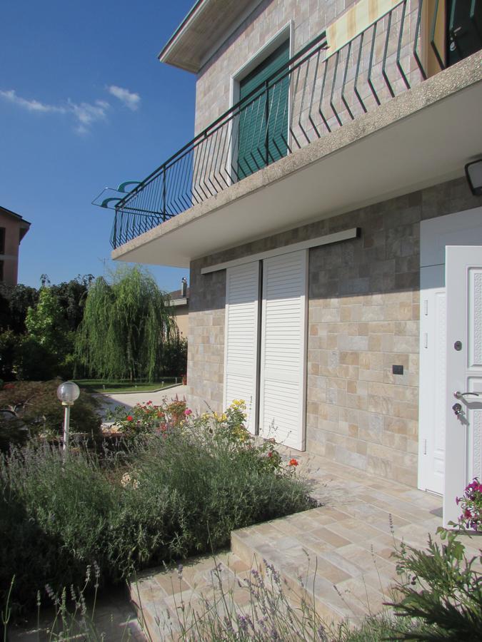 B&B Regina Busto Arsizio Esterno foto