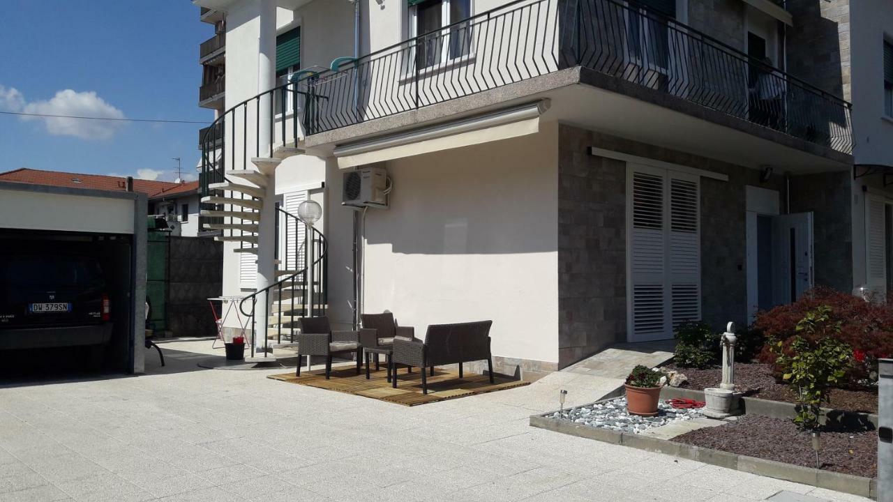 B&B Regina Busto Arsizio Esterno foto